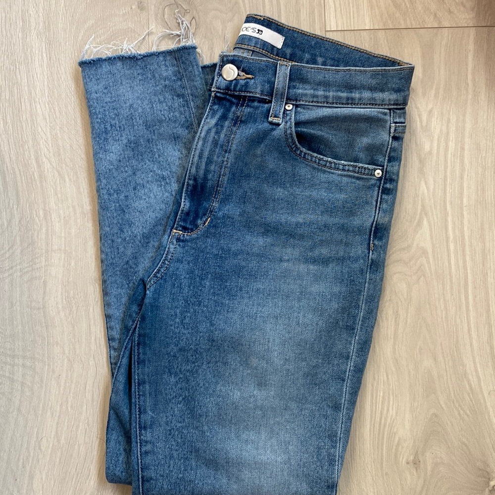 Women’s joe Jean size 29 wash: artesia frayed ends